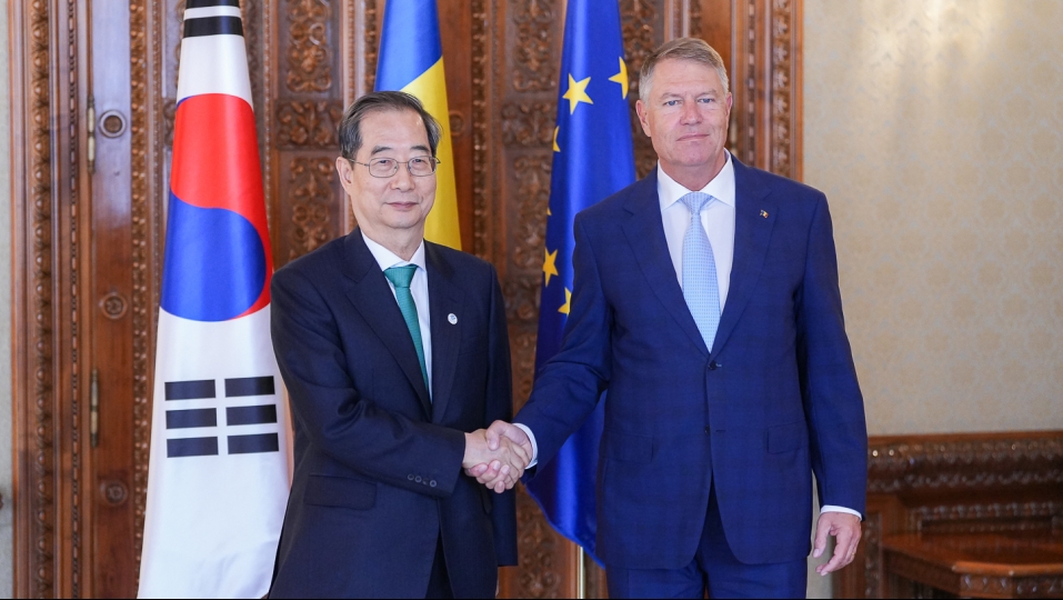 Preşedintele Klaus Iohannis l-a primit la Palatul Cotroceni pe prim-ministrul Republicii Coreea Han Duck-soo