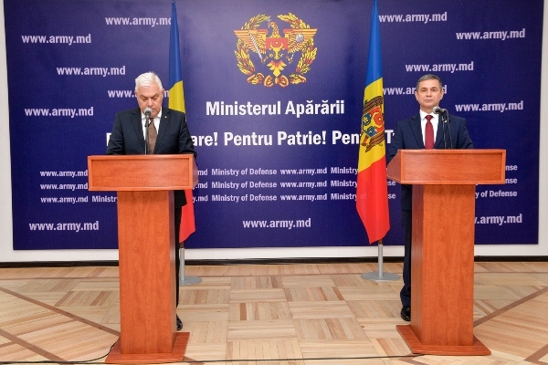 Miniștrii Apărării ai Republicii Moldova și România în dialog la Chișinău