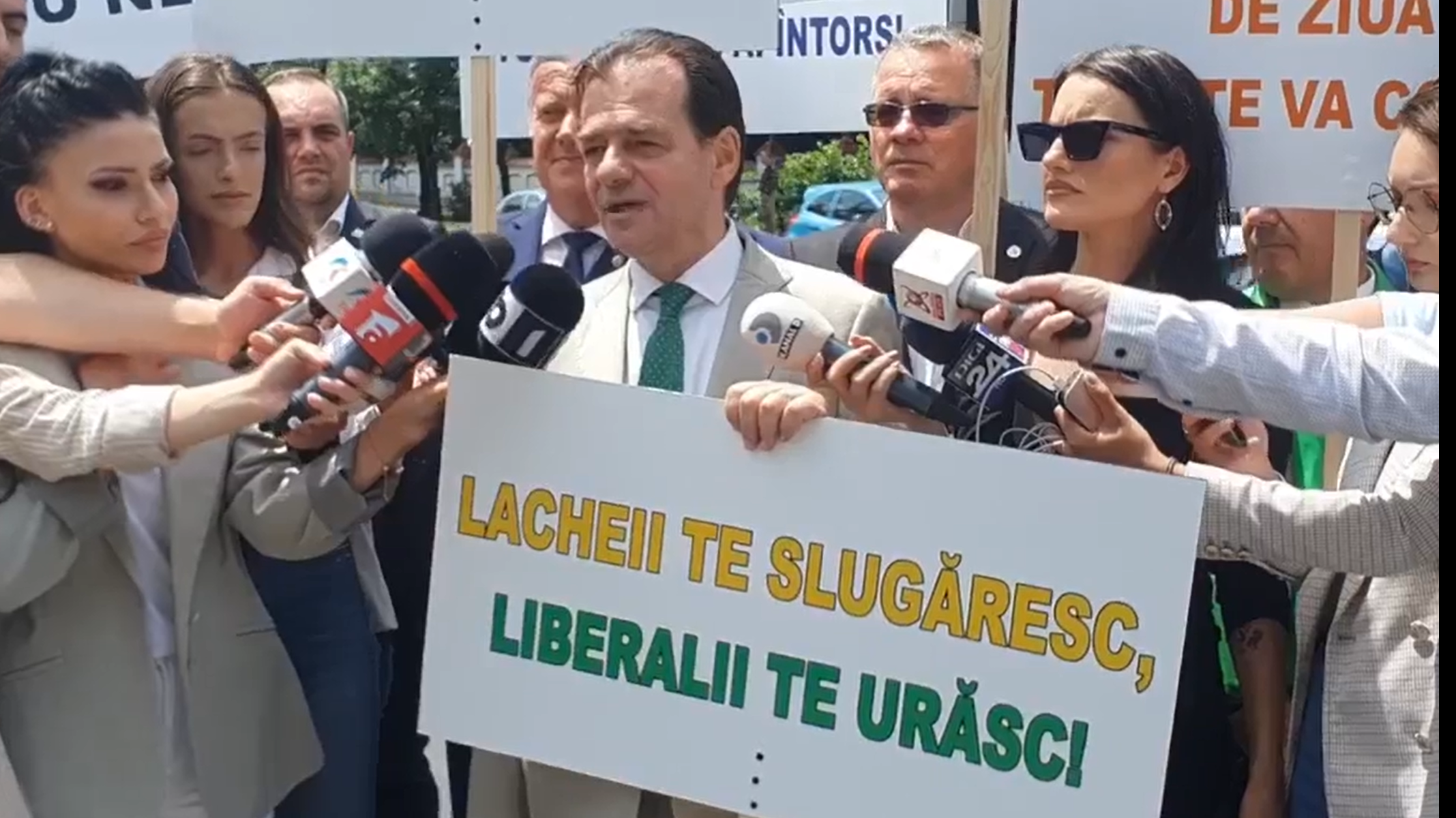 Ludovic Orban protest la Cotroceni