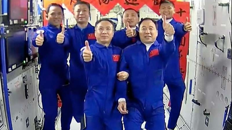Astronauți chinezi